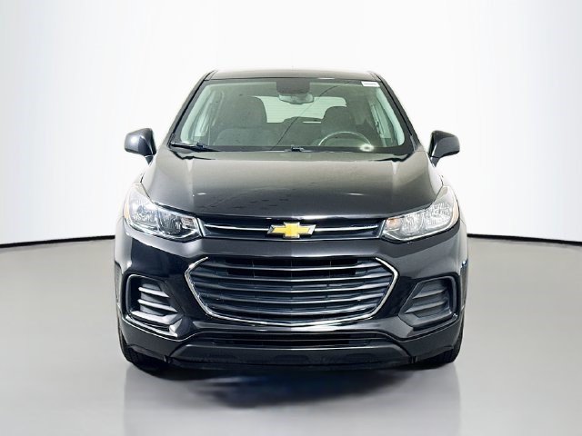 Used 2021 Chevrolet Trax LS w/ Tint and Cruise Package FWD image 2