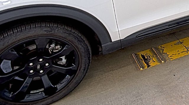 Used 2023 Ford Explorer ST-Line AWD/4WD image 18