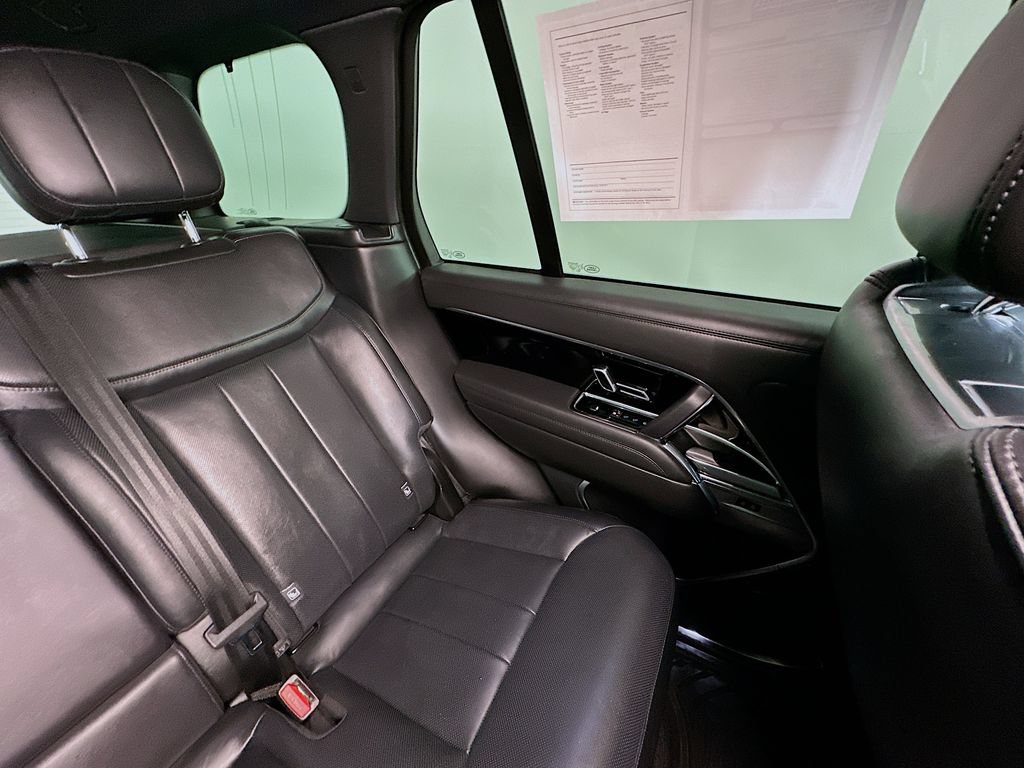 Used 2023 Land Rover Range Rover SE AWD/4WD image 14