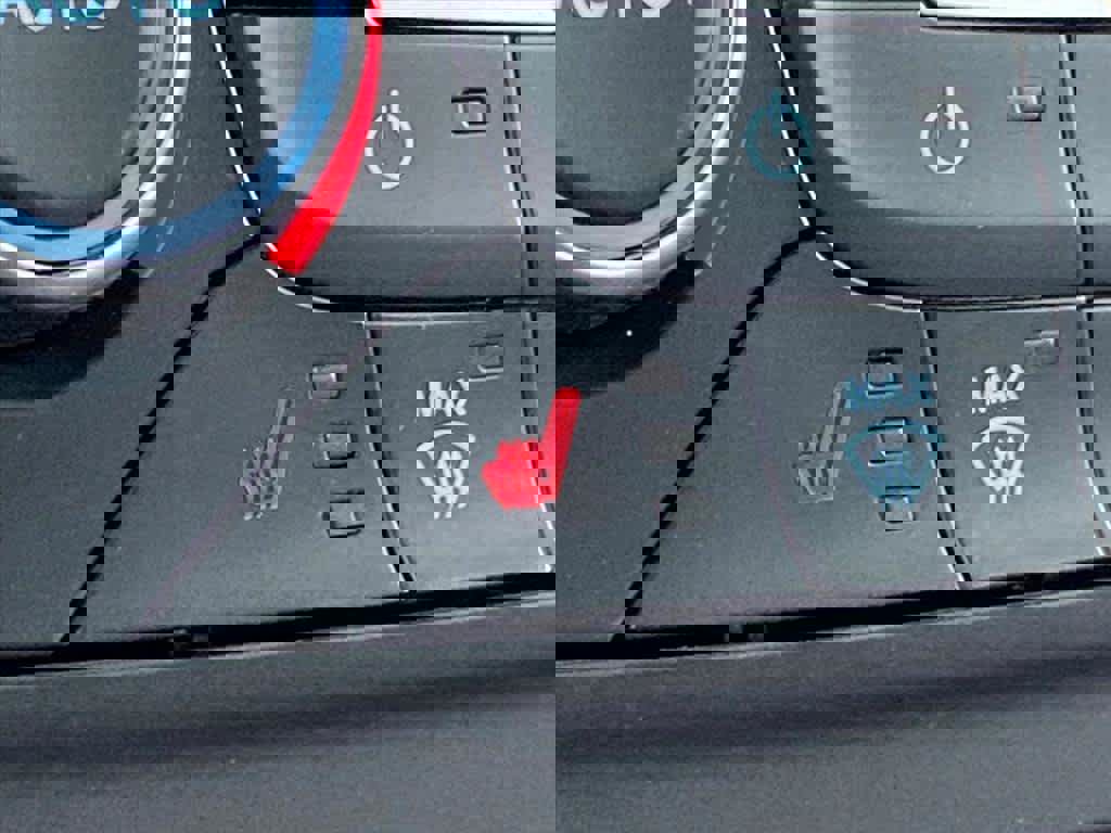 Used 2019 Ford Escape SEL image 18