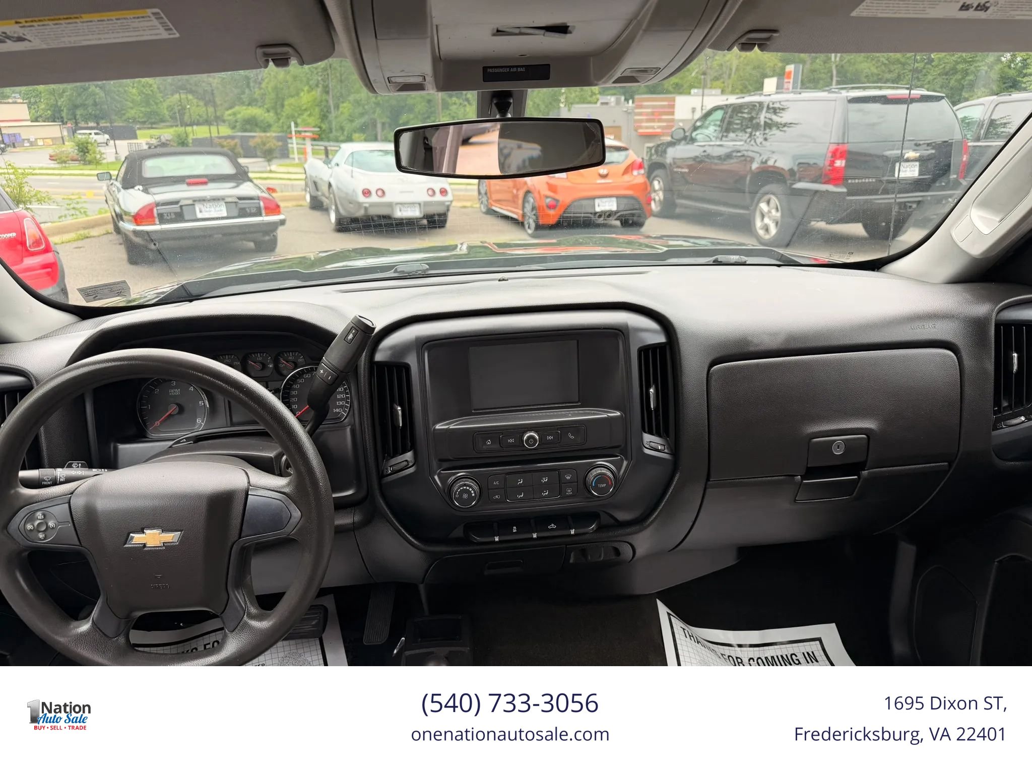 Used 2017 Chevrolet Silverado 1500 Custom w/ Custom Convenience Package AWD/4WD image 9