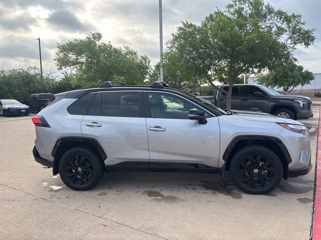 Used 2023 Toyota RAV4 XSE AWD/4WD image 4
