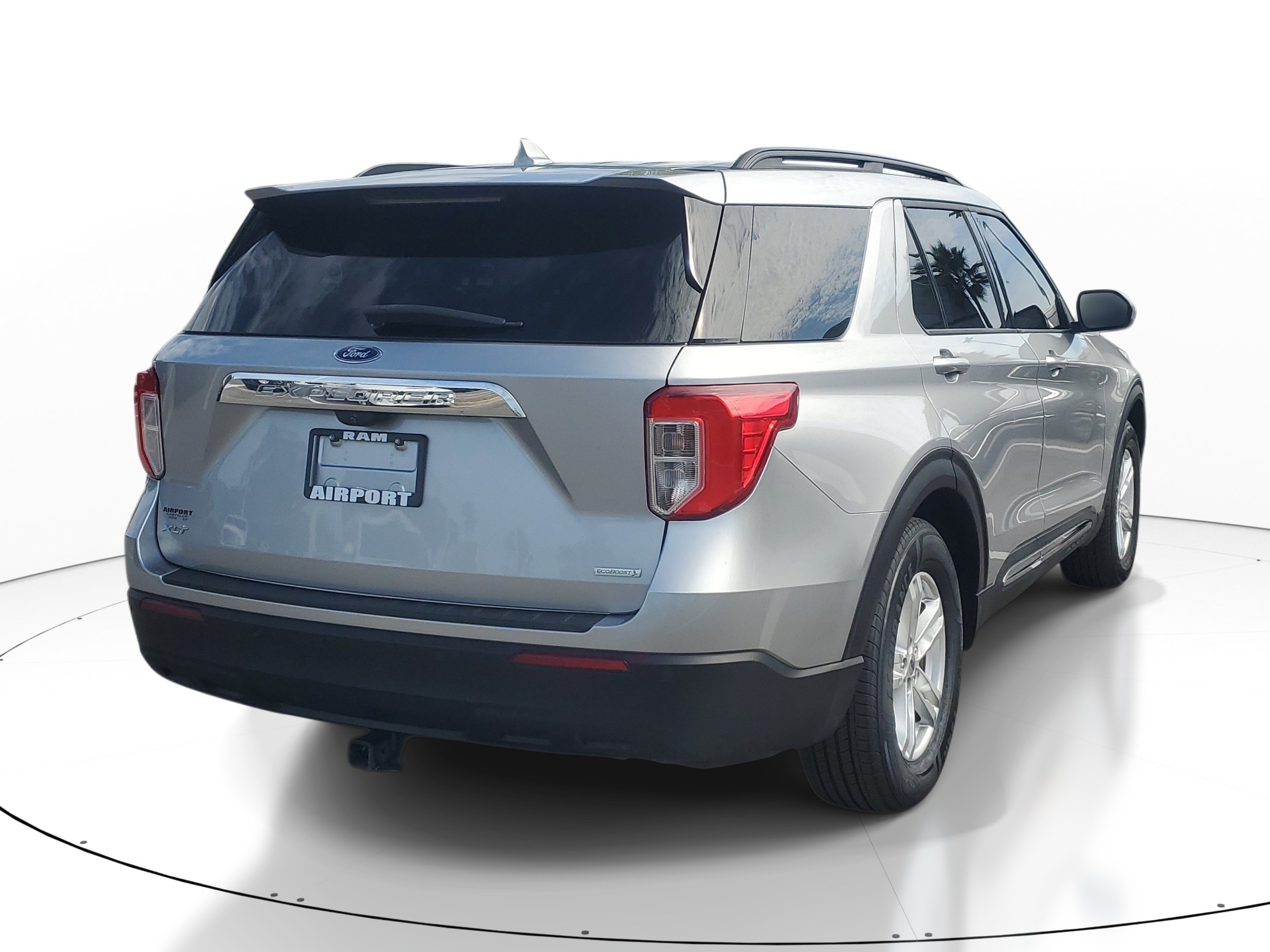 Used 2020 Ford Explorer XLT RWD image 6