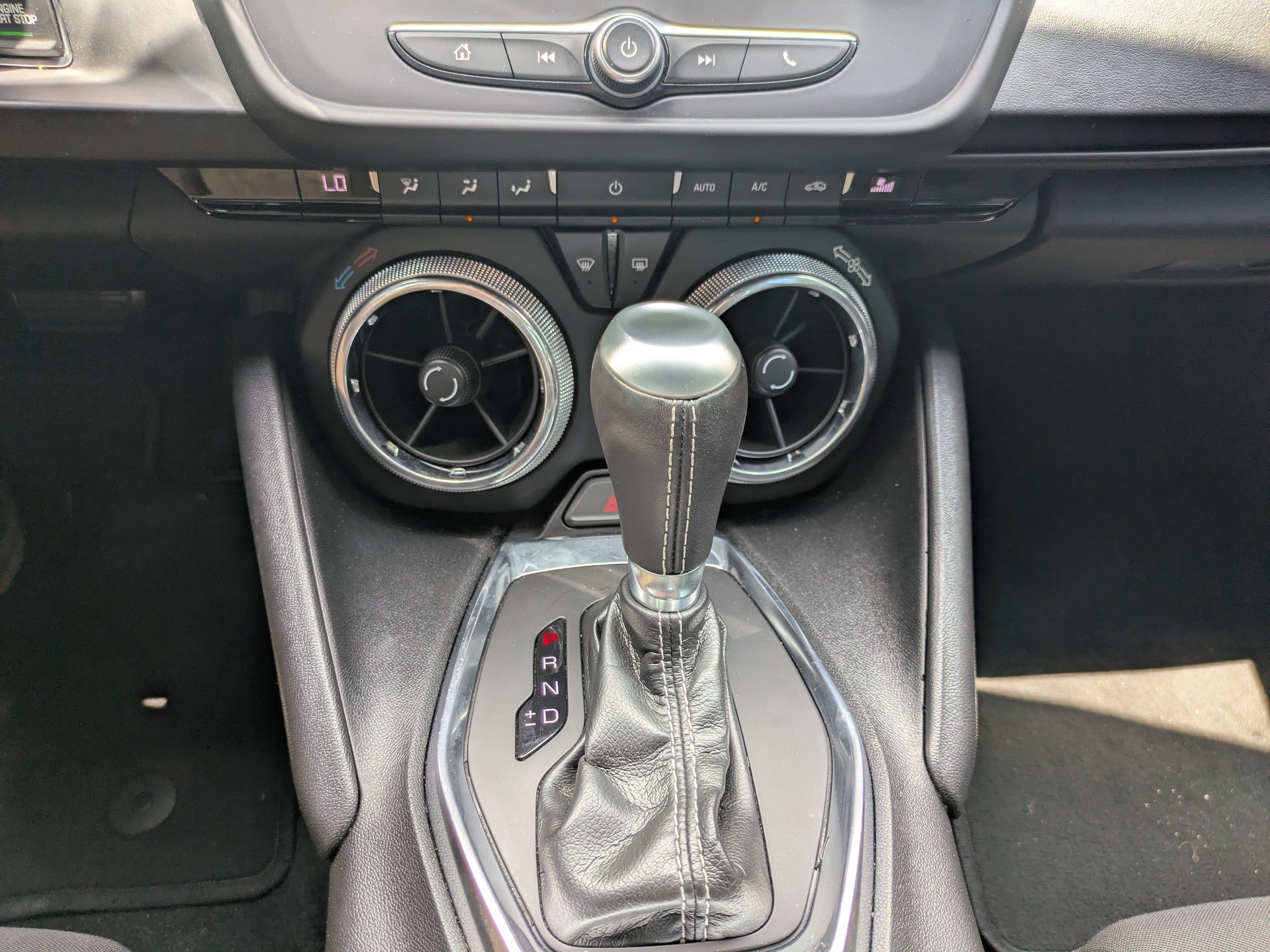 Used 2020 Chevrolet Camaro LT w/ RS Package RWD image 17
