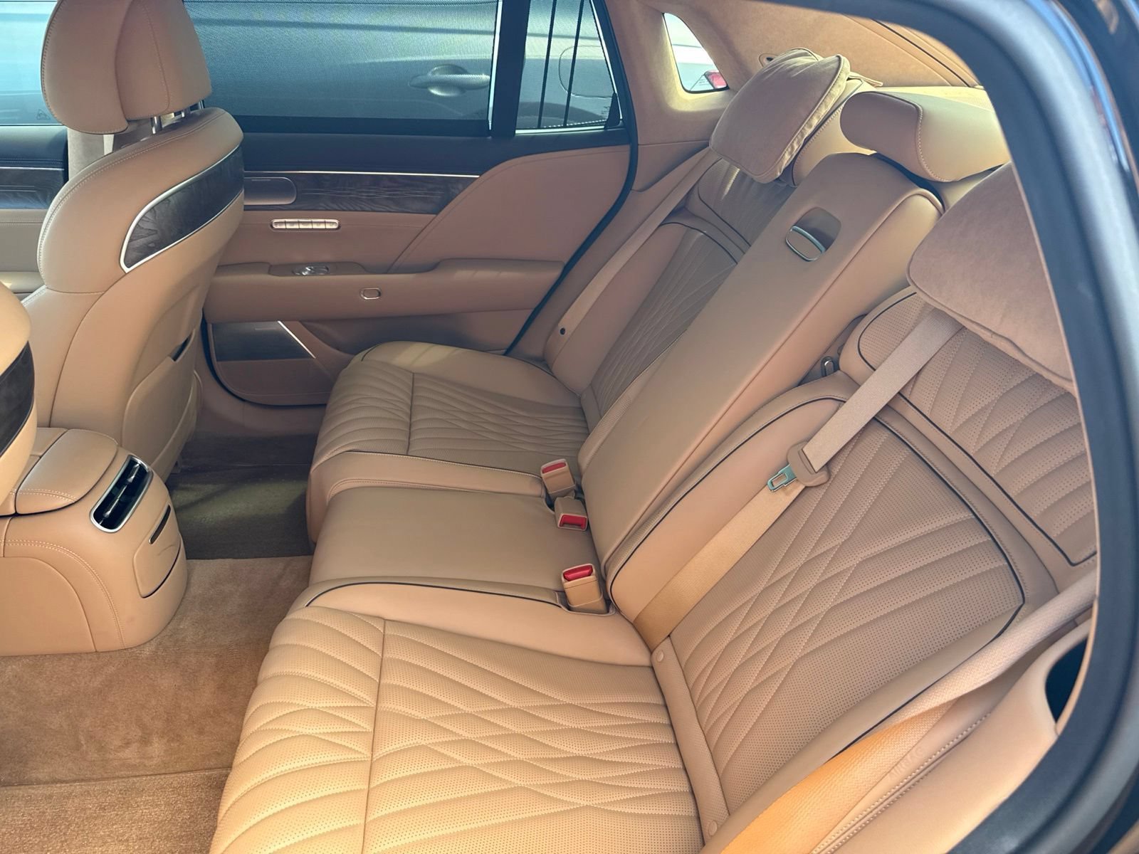 Used 2024 Genesis G90 3.5T AWD/4WD image 6
