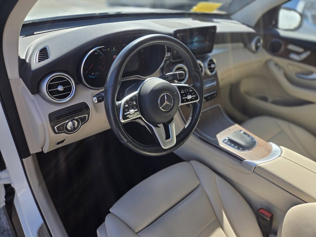 Used 2022 Mercedes-Benz GLC 300 4MATIC w/ Premium Package Lite image 15