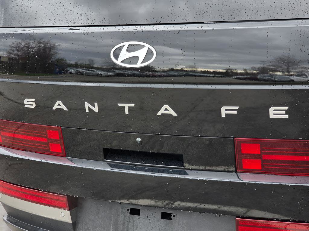 Used 2024 Hyundai Santa Fe Limited image 13