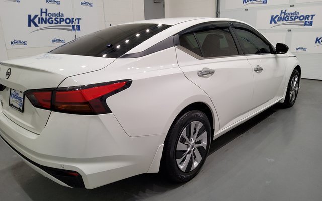 Used 2024 Nissan Altima 2.5 S image 3