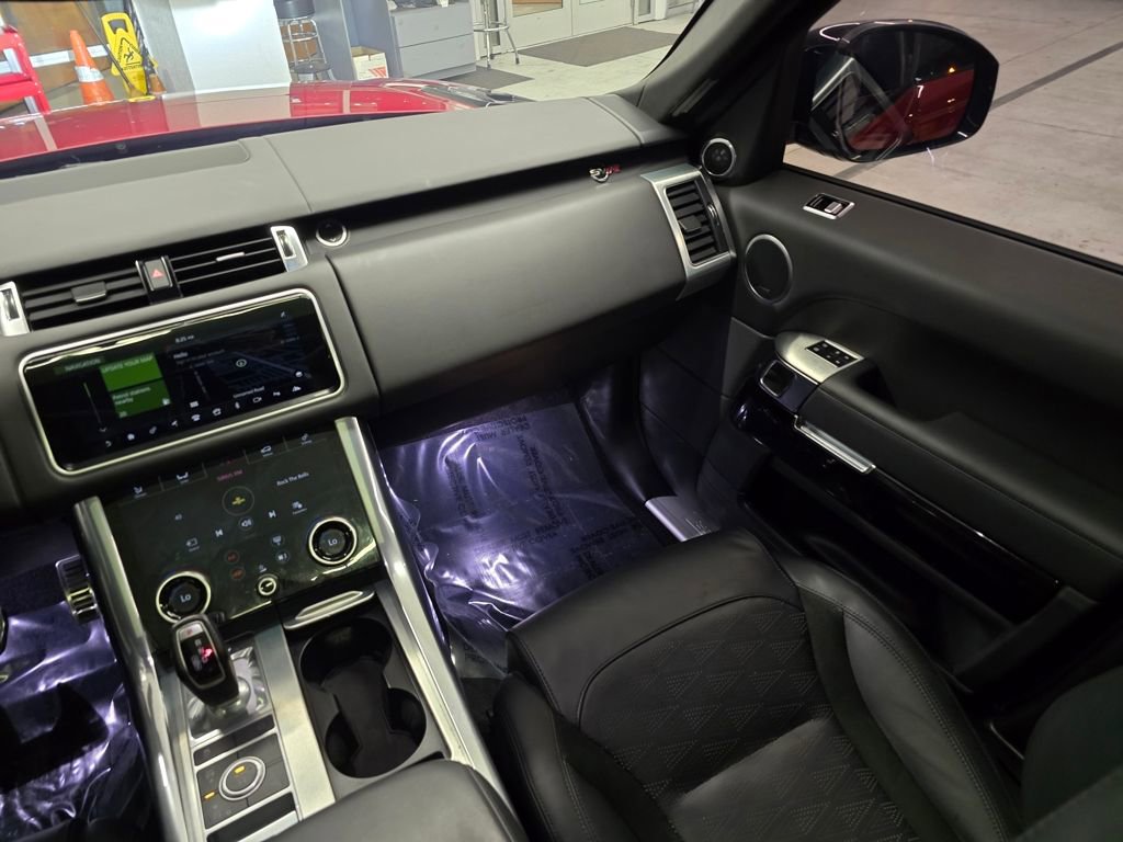 Used 2022 Land Rover Range Rover Sport SVR image 44