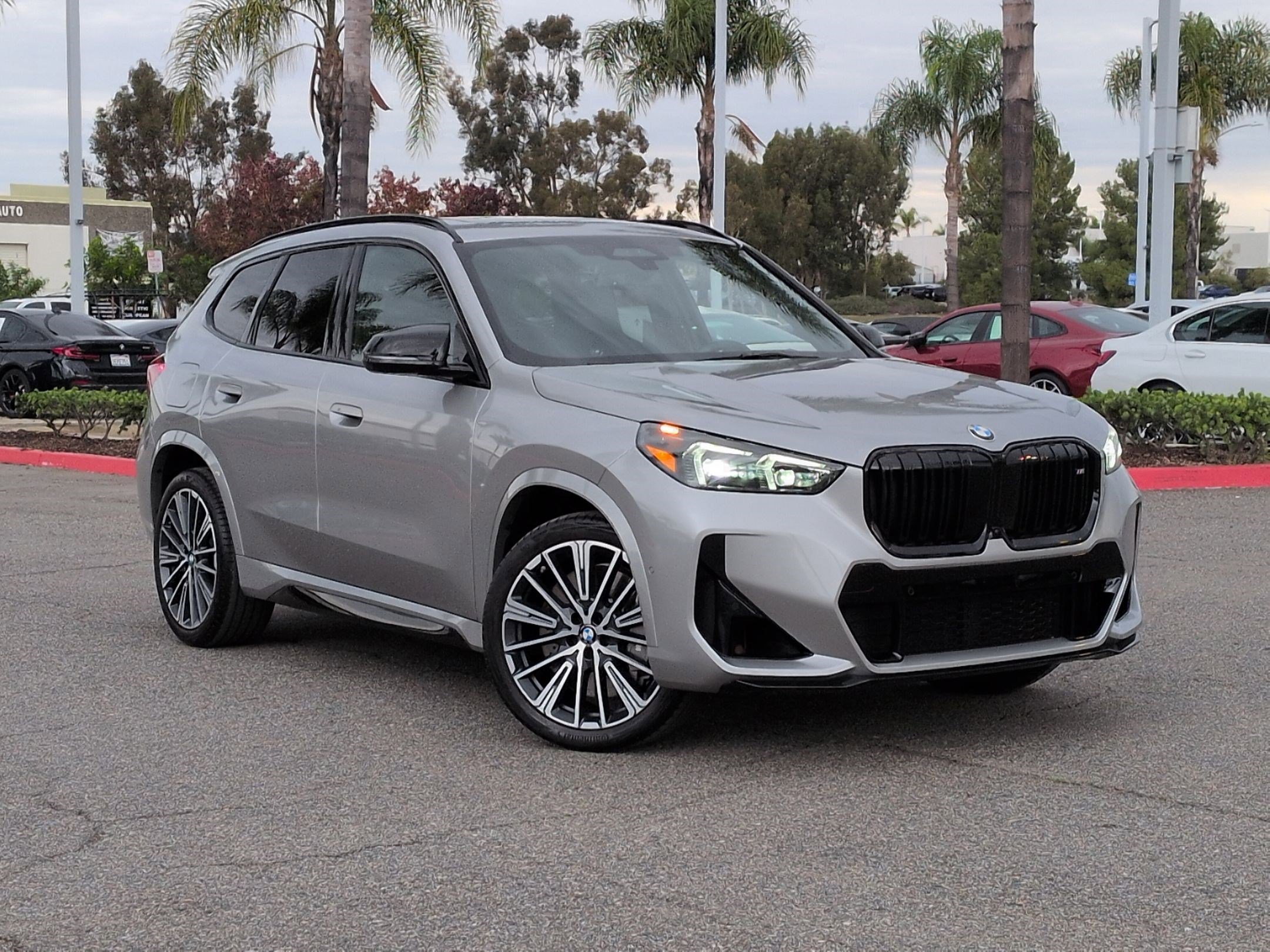 Used 2024 BMW X1 M35i w/ Premium Package image 2