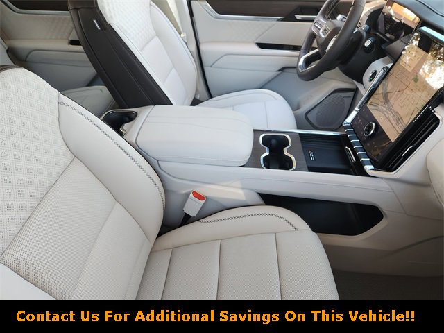 New 2026 GMC Acadia Denali w/ Super Cruise Package image 10