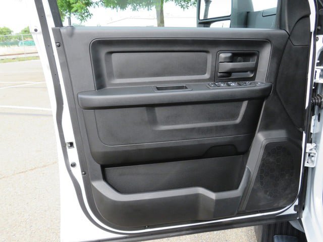 New 2023 RAM 5500 Tradesman w/ Chrome Appearance Group RWD image 34