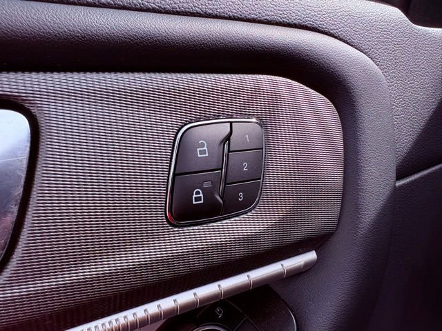 Used 2025 Ford Explorer ST image 26