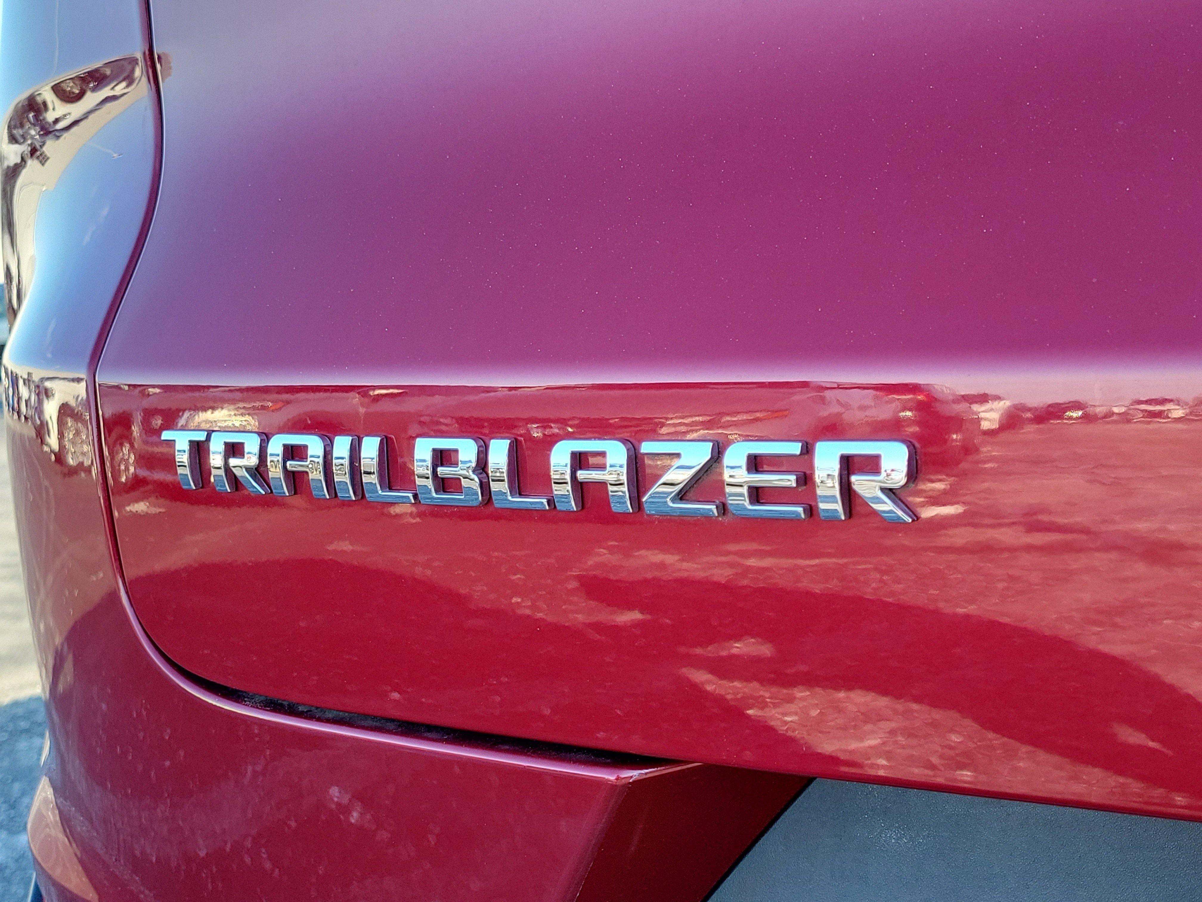 Used 2021 Chevrolet TrailBlazer LT w/ Convenience Package image 6