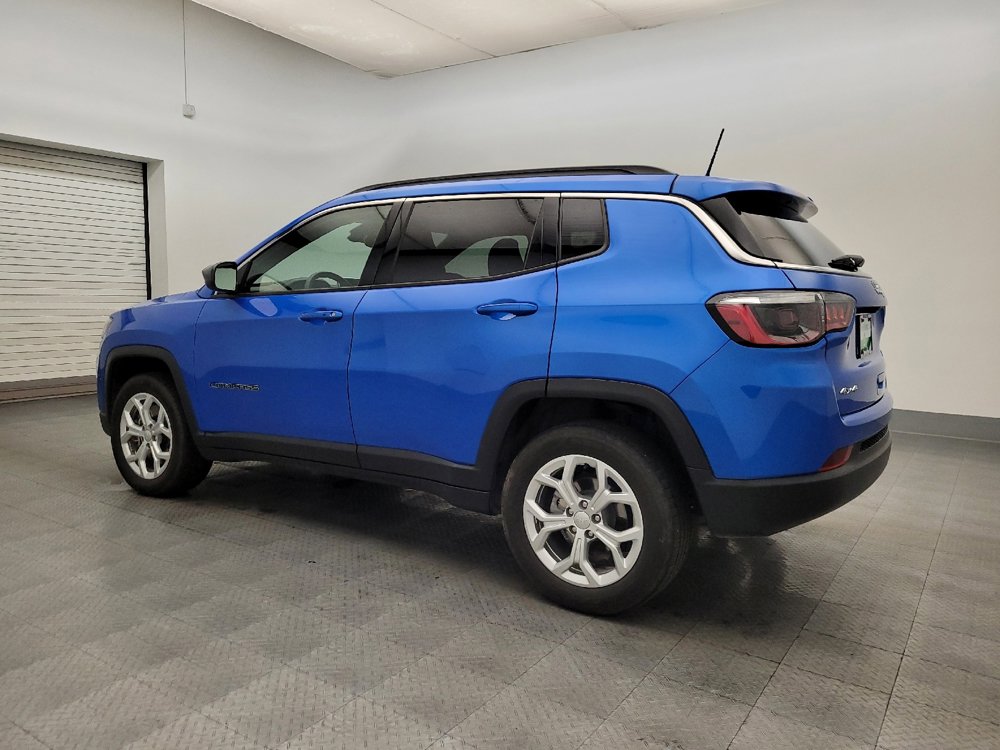Used 2024 Jeep Compass Latitude image 3