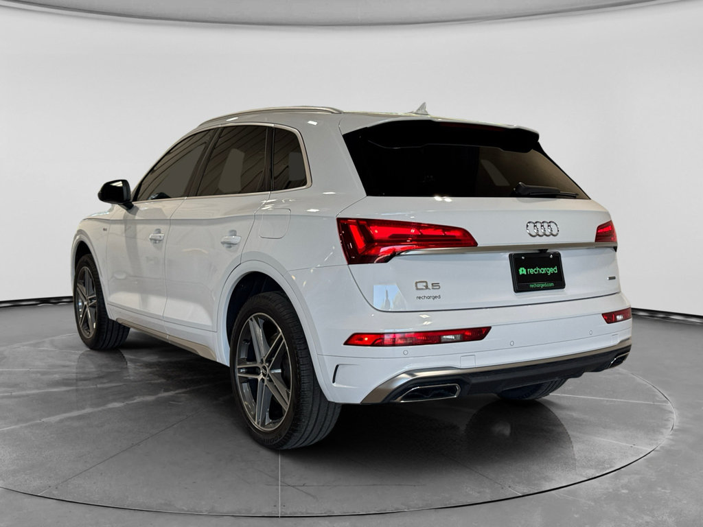 Used 2021 Audi Q5 e Premium Plus w/ Premium Plus Package AWD/4WD image 2