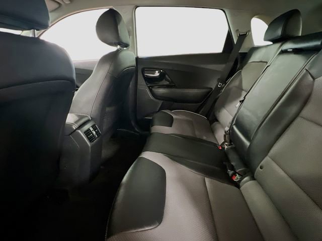 Used 2022 Kia Niro EX image 23