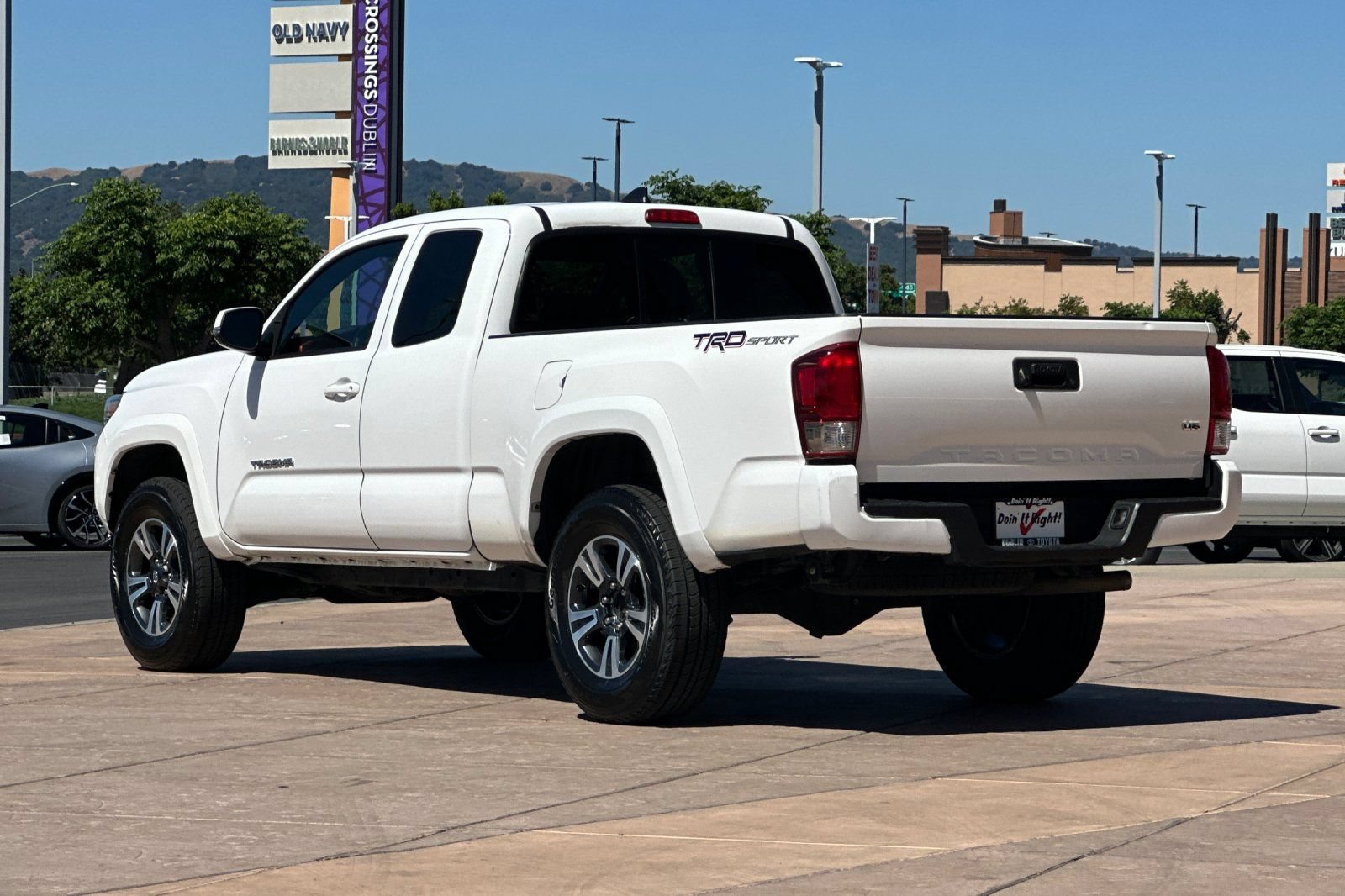 Certified 2016 Toyota Tacoma TRD Sport RWD image 7