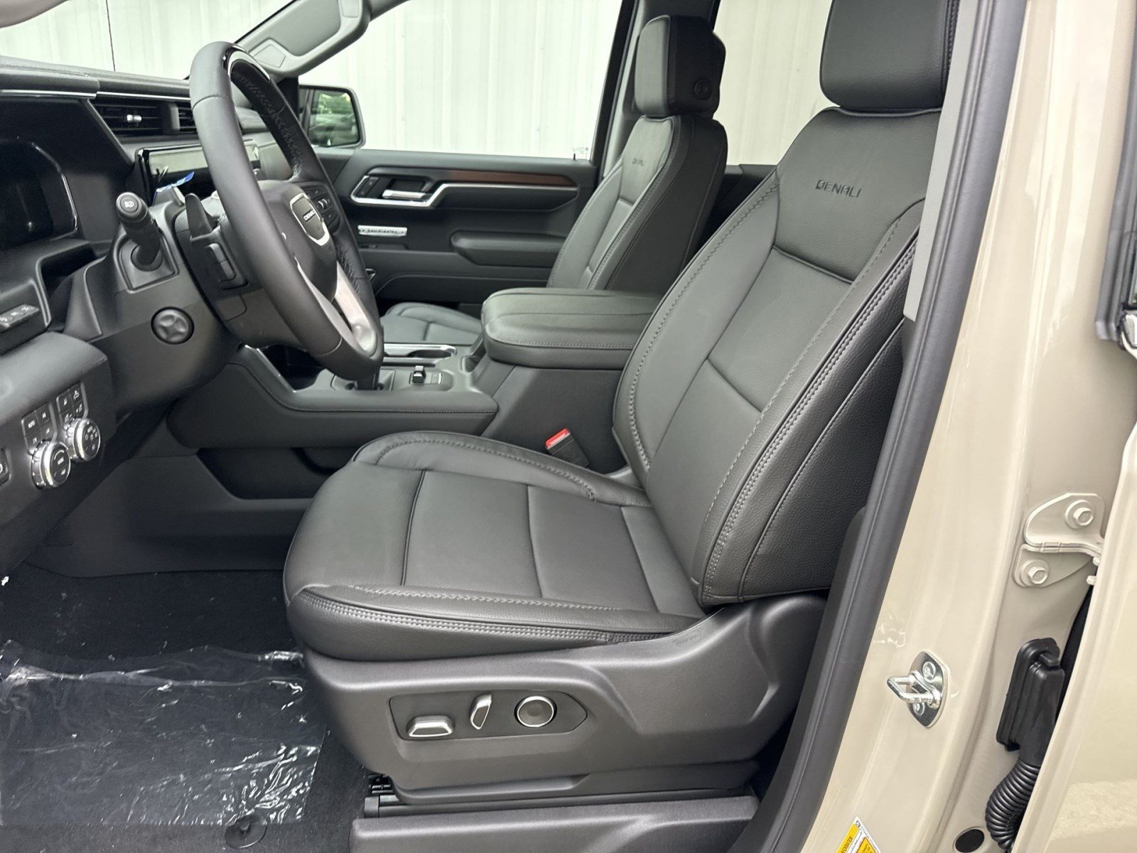 New 2026 GMC Sierra 1500 Denali AWD/4WD image 10