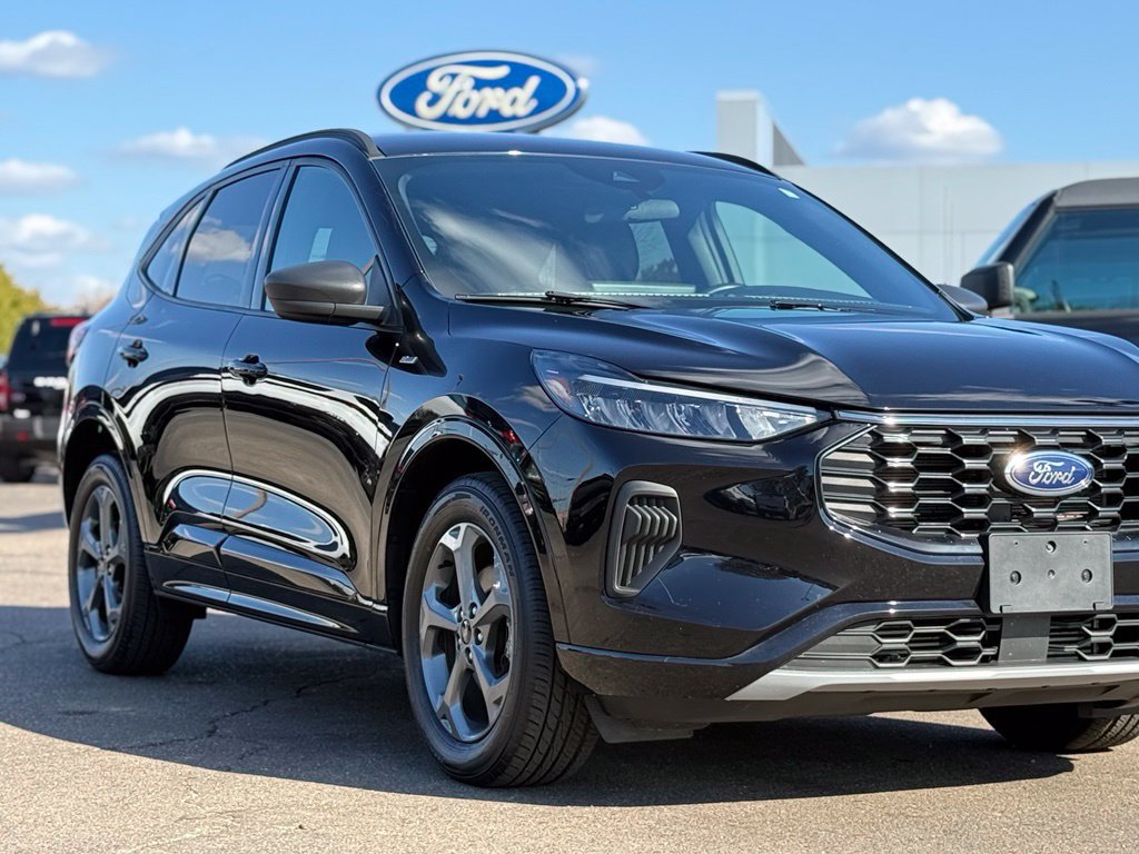 Used 2023 Ford Escape ST-Line w/ Tech Pack #1 AWD/4WD image 28