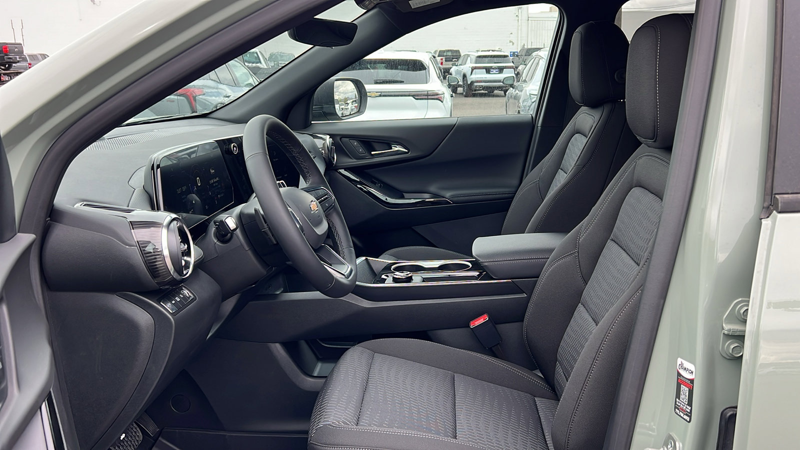 New 2026 Chevrolet Equinox LT w/ Safety and Technology Package AWD/4WD image 29