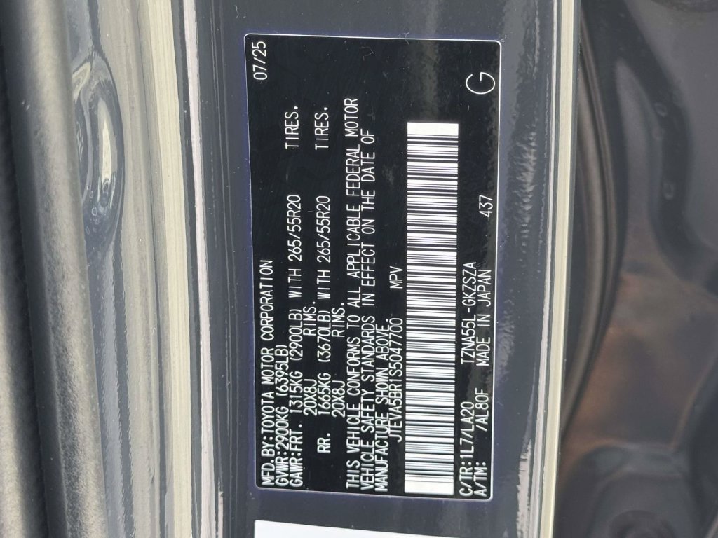 Certified 2025 Toyota 4Runner Limited w/ Tow Technology Package AWD/4WD image 28