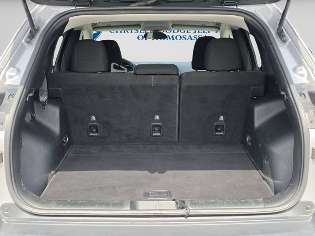 Certified 2019 Jeep Cherokee Latitude w/ Popular Appearance Group FWD image 13