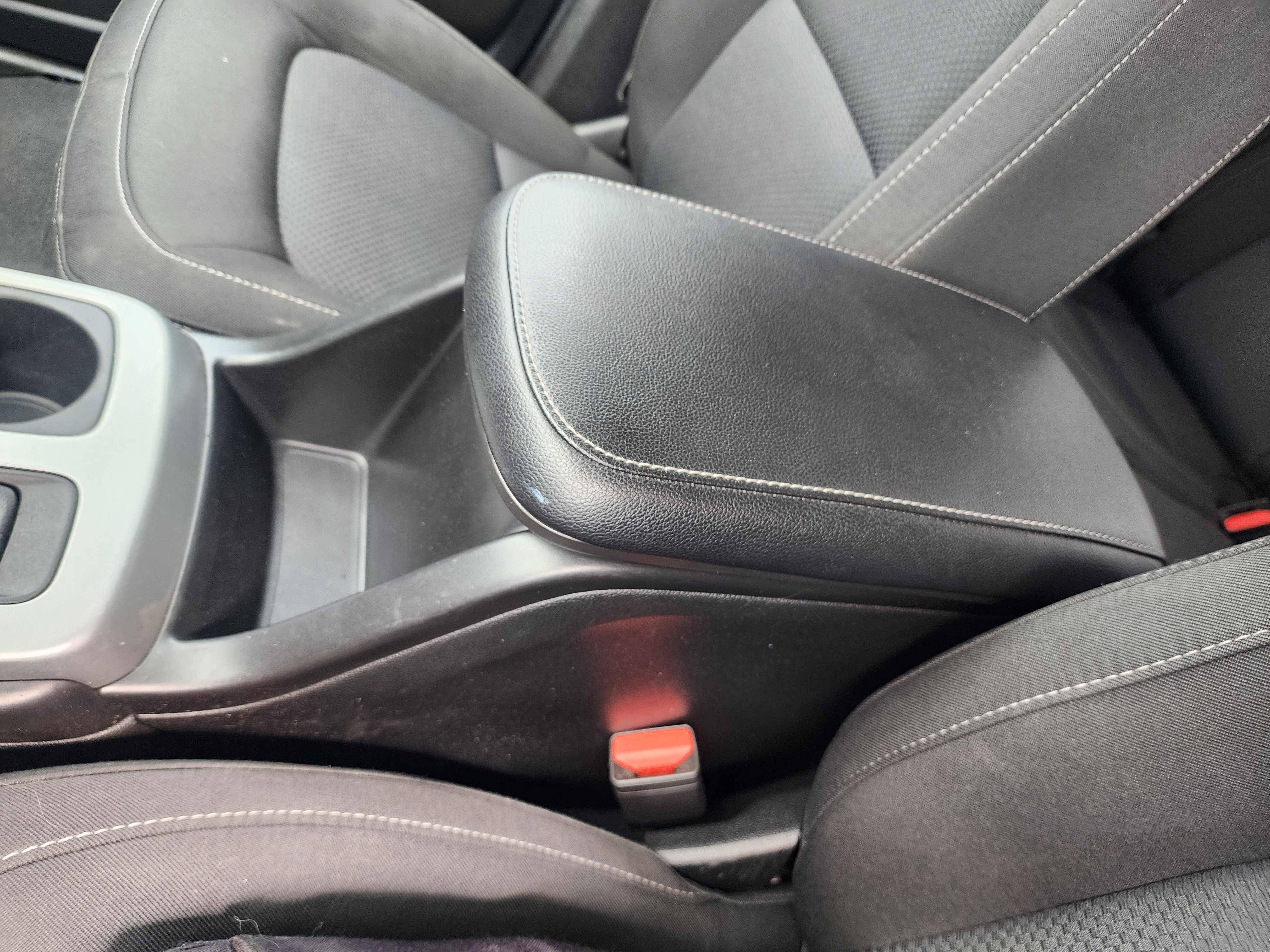 Used 2022 Chevrolet Colorado LT w/ LT Convenience Package image 34