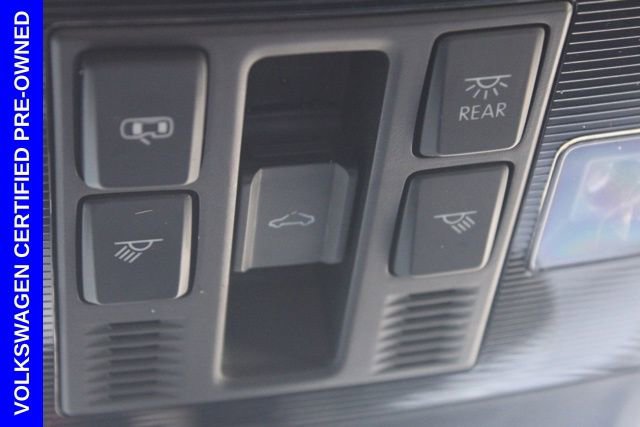 Used 2024 Volkswagen Tiguan SE R-Line image 29