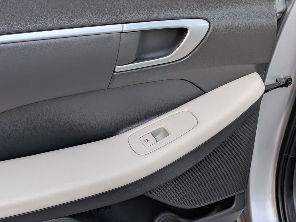 Used 2025 Hyundai Sonata SEL image 26