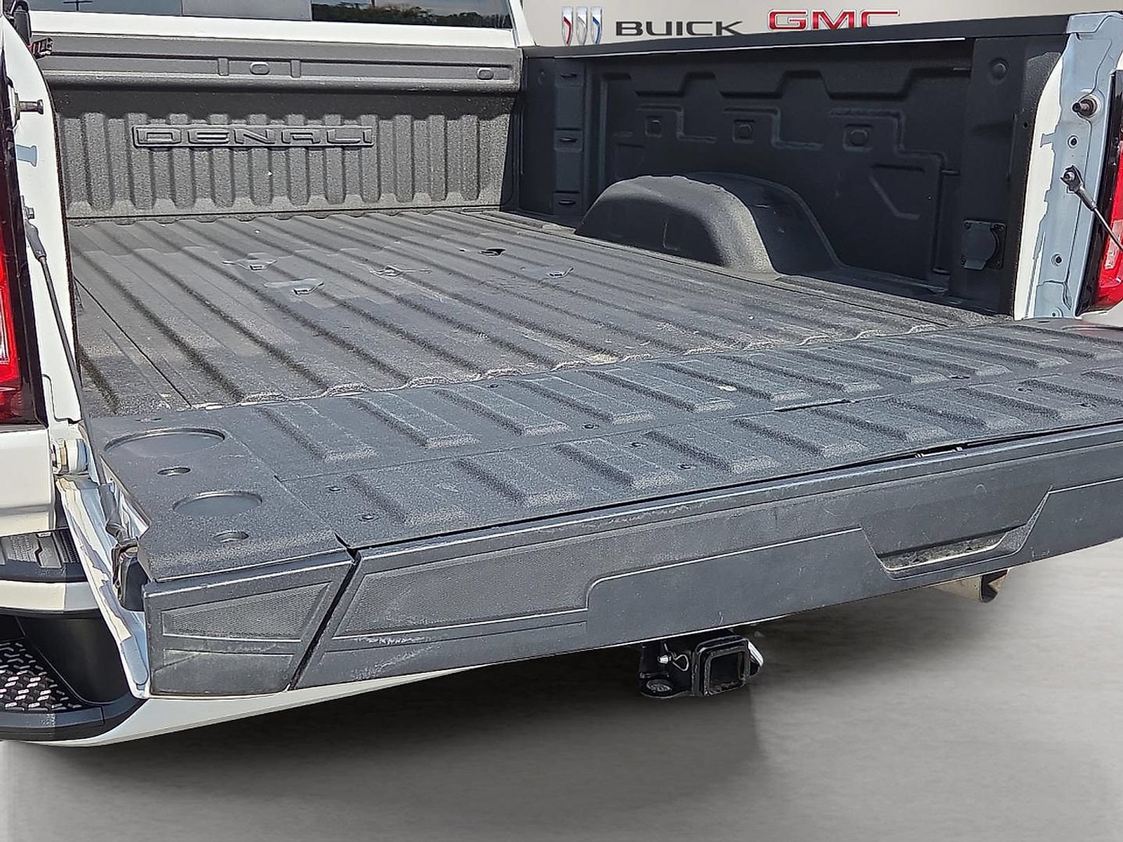 Used 2022 GMC Sierra 2500 Denali w/ Denali Ultimate Package AWD/4WD image 18