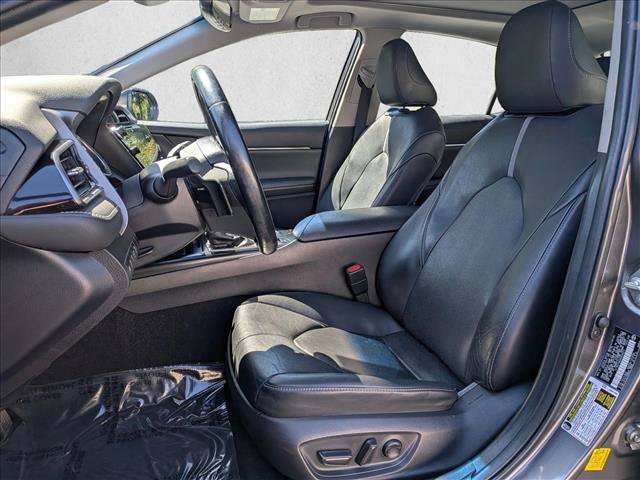 Used 2019 Toyota Camry XSE w/ Driver Assist Package FWD image 17