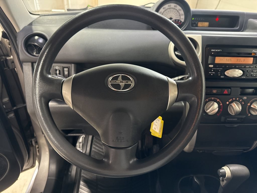 Used 2005 Scion xB FWD image 10