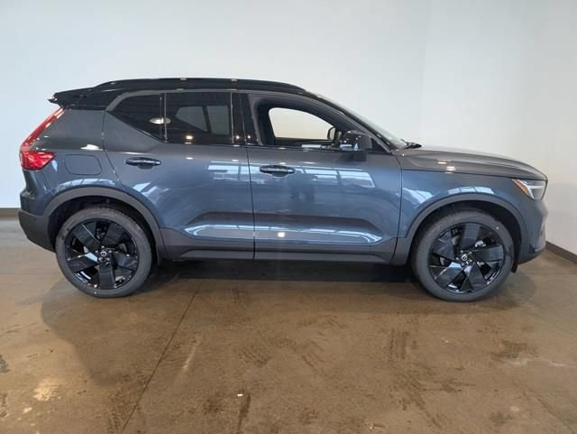 New 2026 Volvo XC40 B5 Ultra w/ Protection Package Premier AWD/4WD image 6