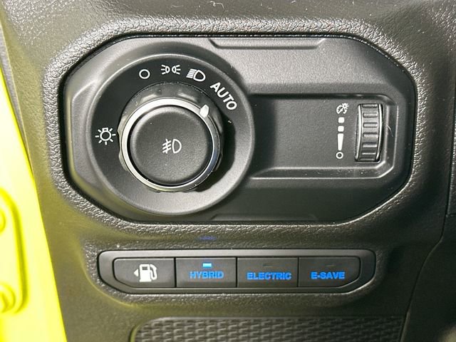 Used 2023 Jeep Wrangler Unlimited w/ Cold Weather Group AWD/4WD image 24