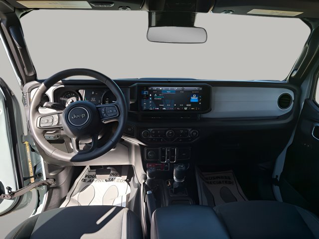 Used 2024 Jeep Wrangler Unlimited AWD/4WD image 9