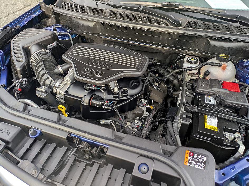 Certified 2025 Cadillac XT5 Premium Luxury image 38