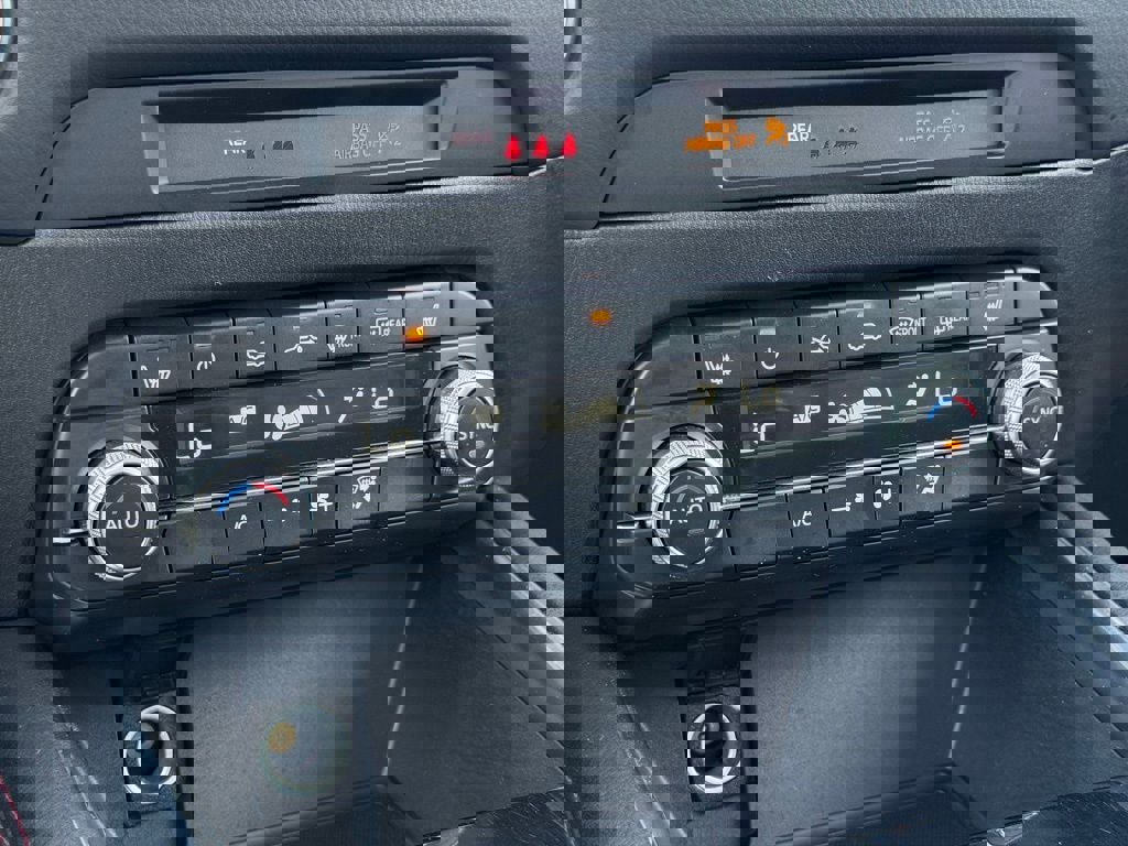 Used 2024 MAZDA CX-5 Carbon Edition image 39