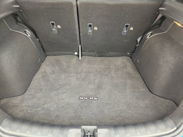 Used 2023 Nissan Kicks SR w/ Interior Electronics Package FWD image 22