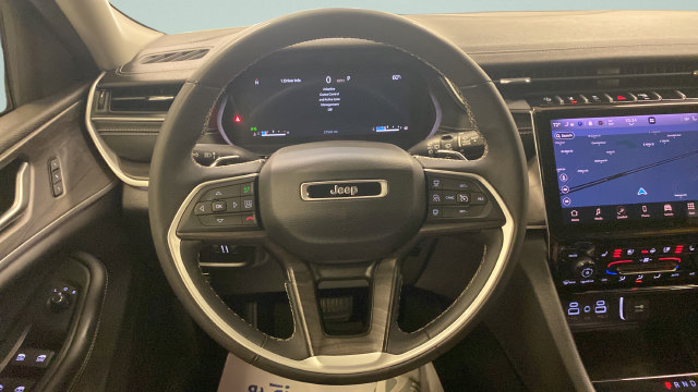 Used 2023 Jeep Grand Cherokee L Limited w/ Luxury Tech Group II AWD/4WD image 24