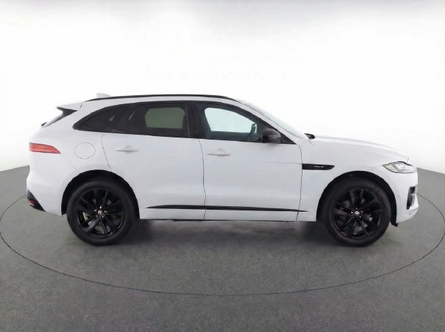 Certified 2026 Jaguar F-PACE R-Dynamic S AWD/4WD image 40