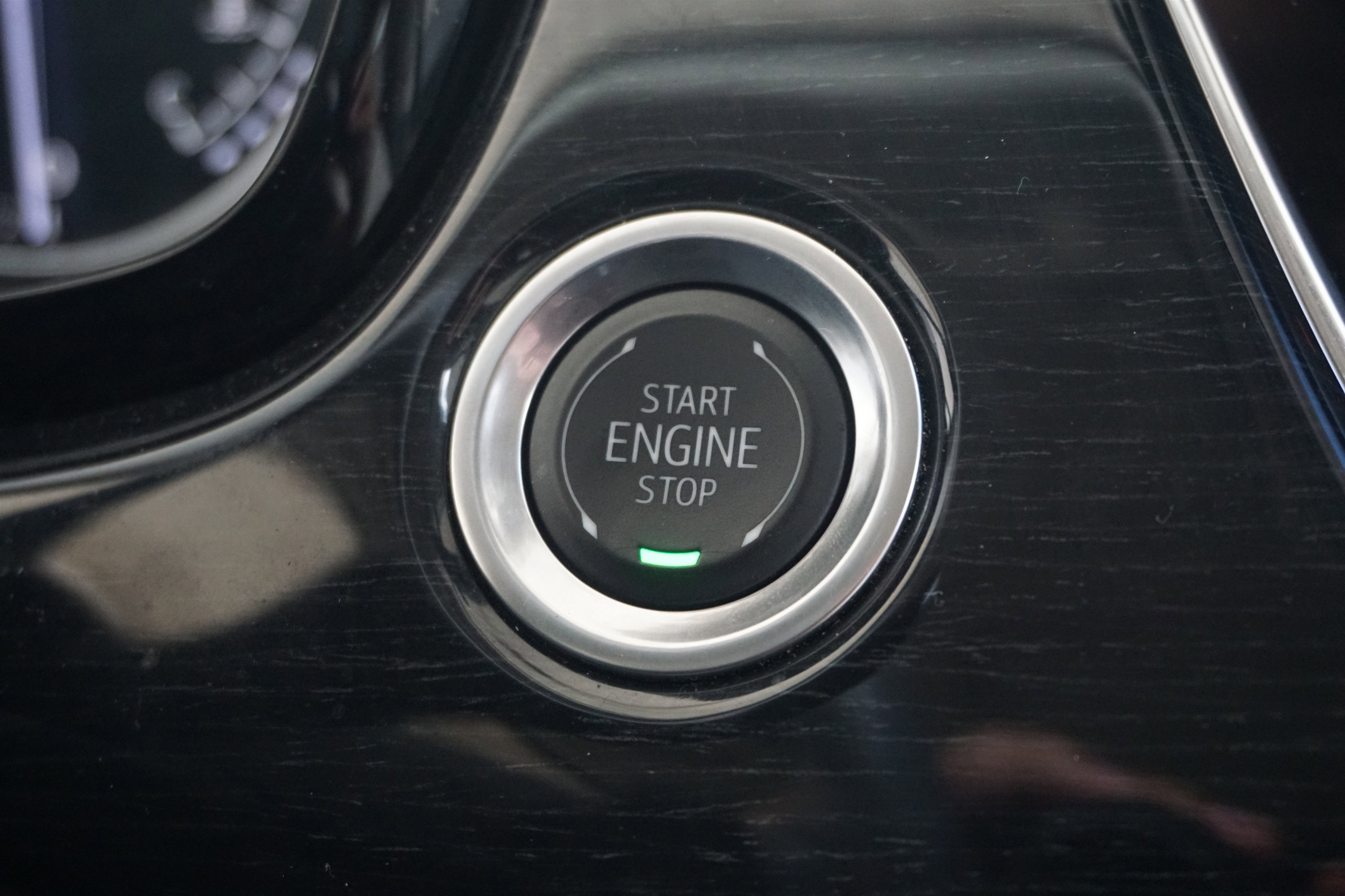 Used 2025 Cadillac XT6 Premium Luxury image 38