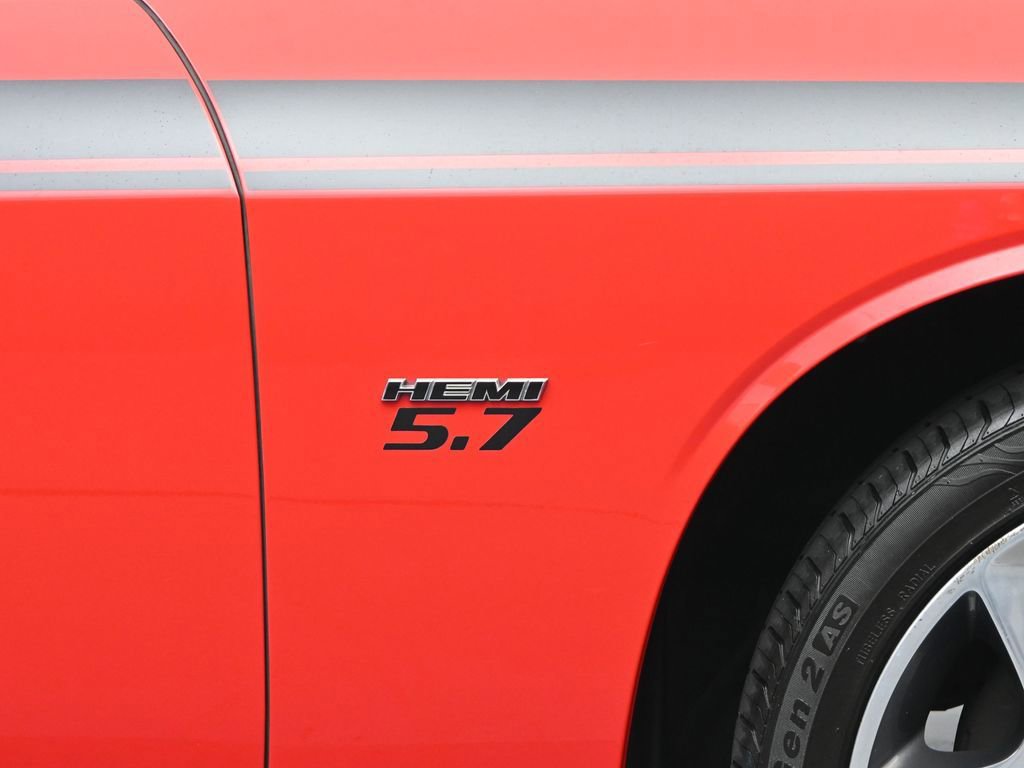 Used 2015 Dodge Challenger R/T w/ Quick Order Package 28B R/T image 32