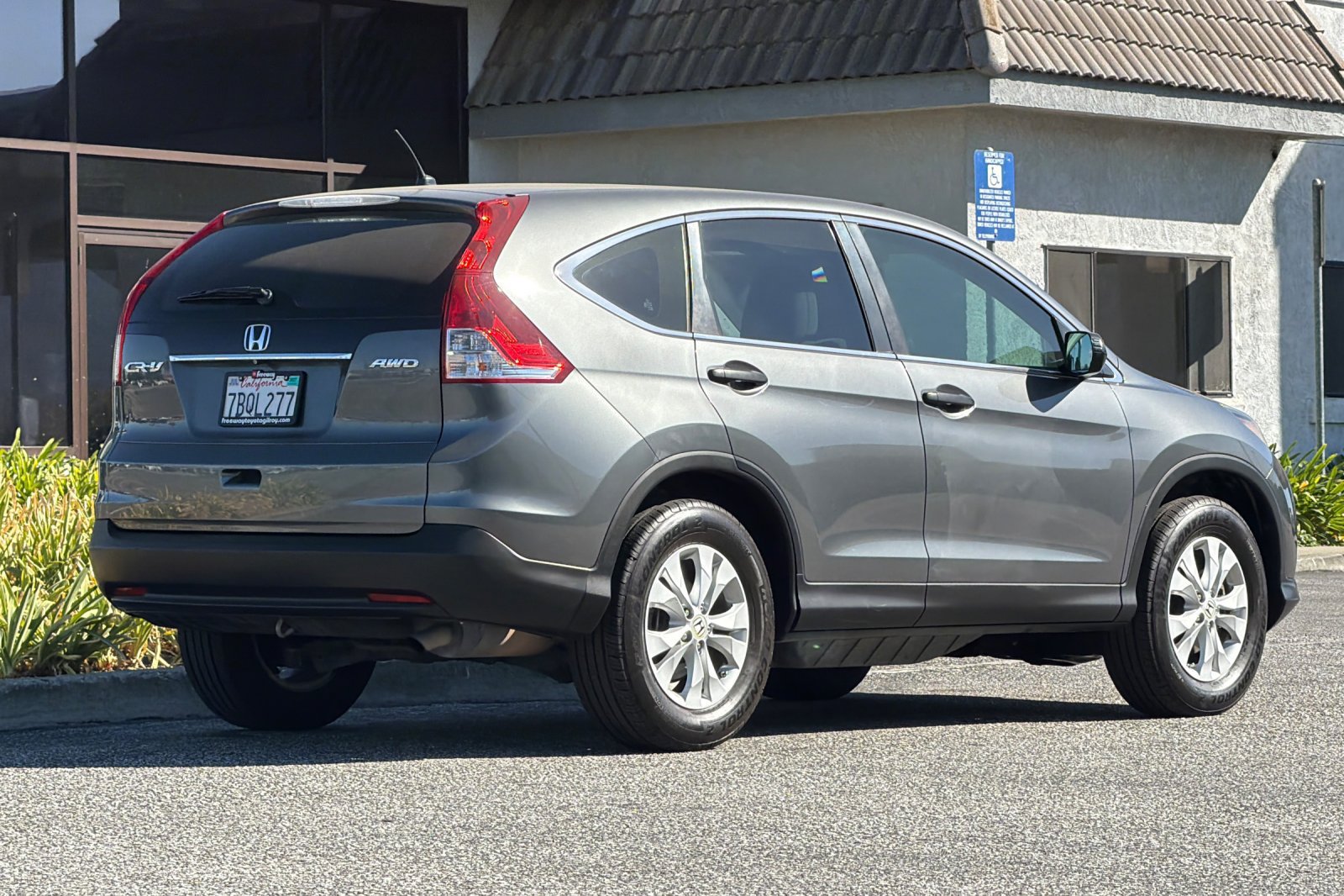 Used 2013 Honda CR-V LX image 4