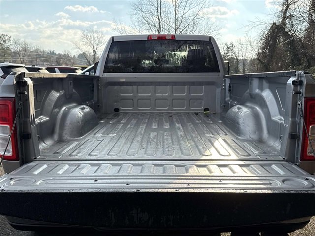 Used 2024 RAM 3500 Big Horn image 11