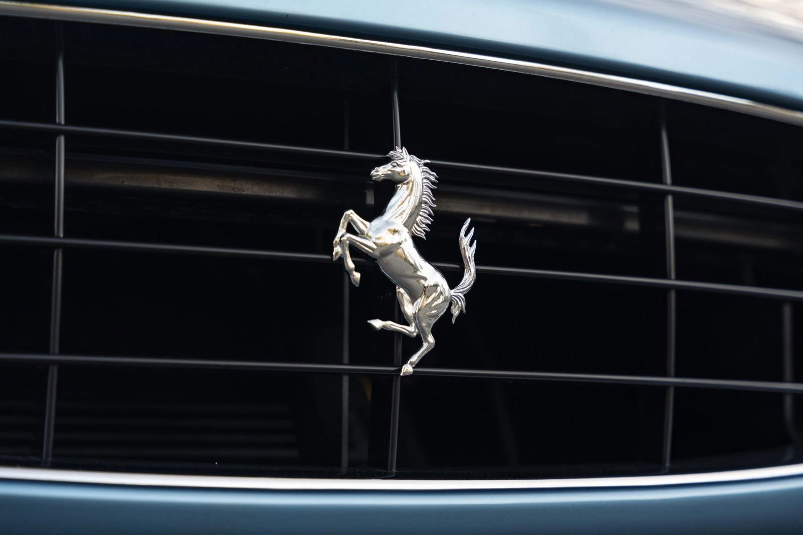Used 2010 Ferrari California RWD image 76