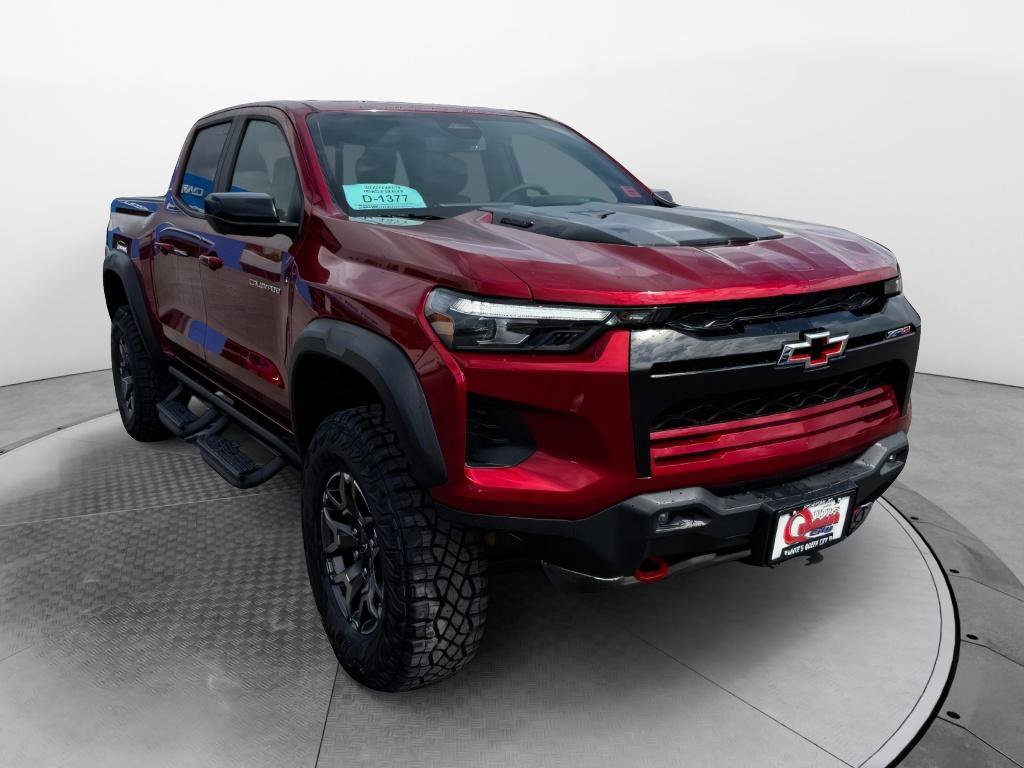 New 2026 Chevrolet Colorado ZR2 w/ Technology Package AWD/4WD image 7