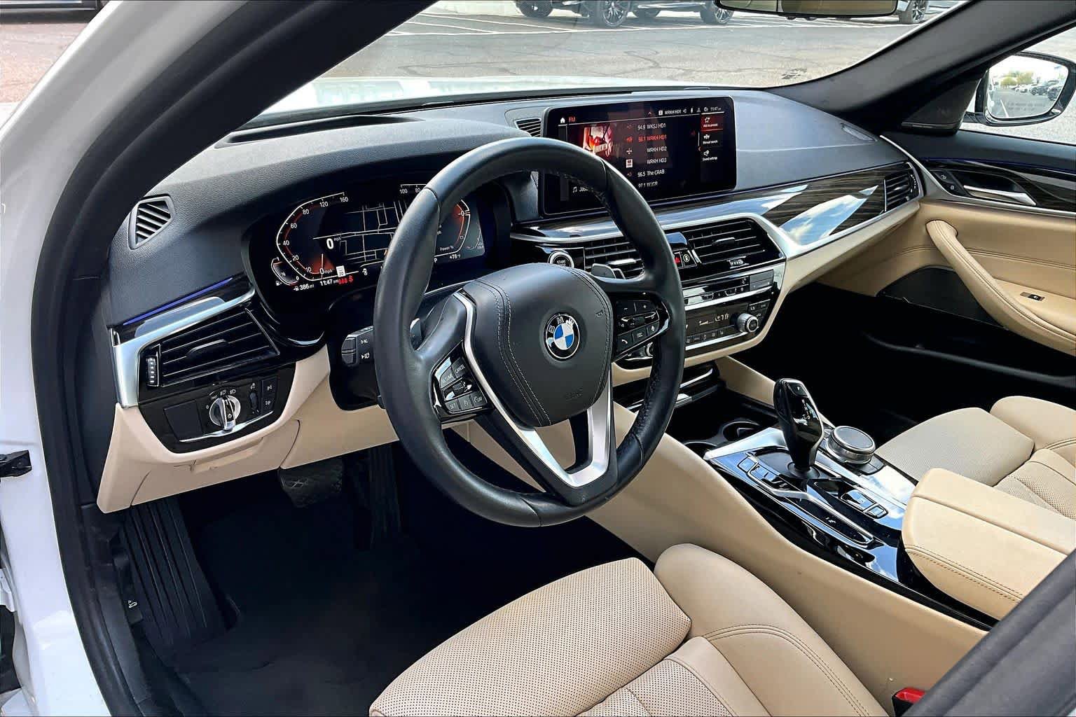 Used 2022 BMW 540i w/ Premium Package image 19