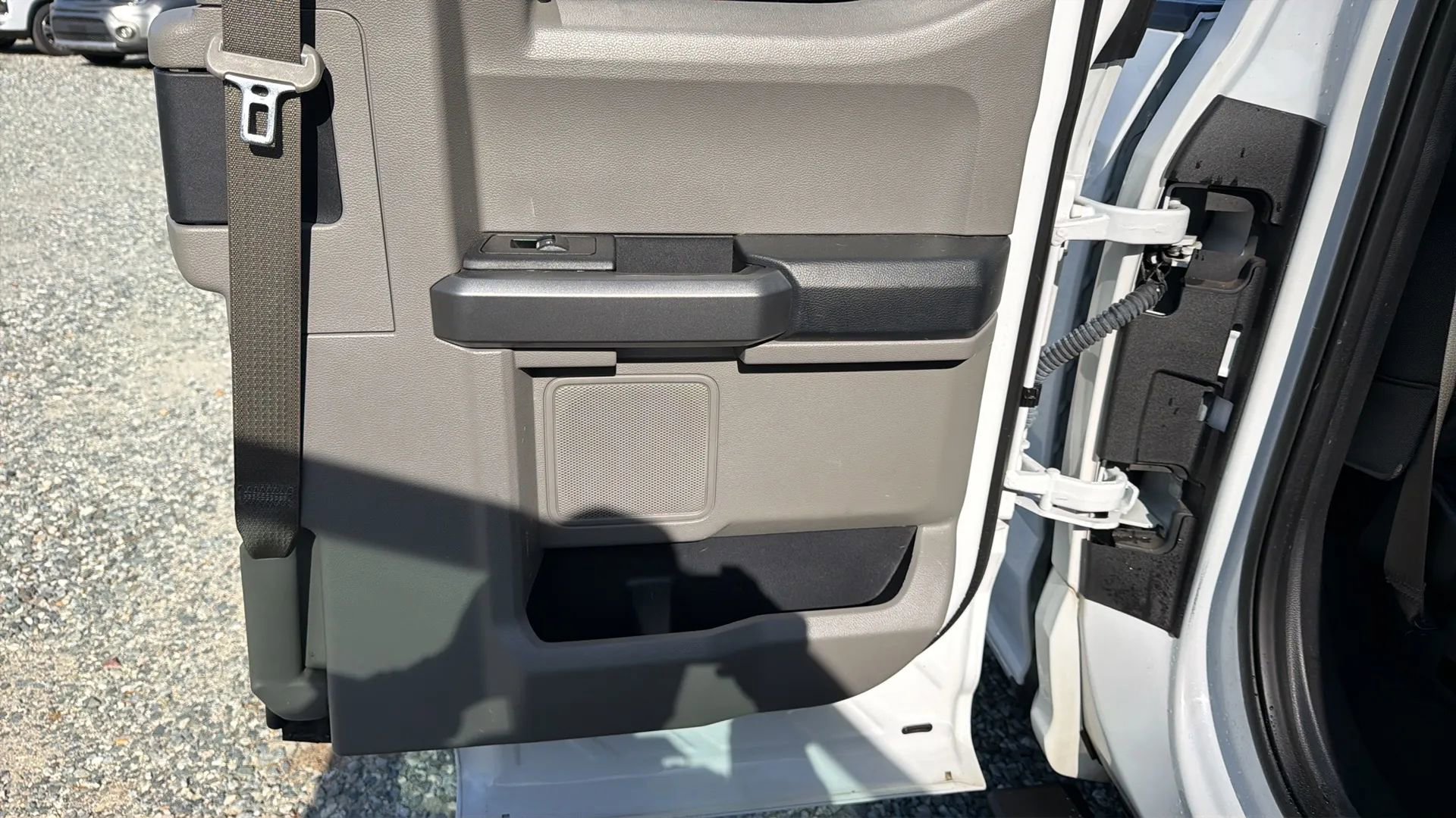 Used 2017 Ford F150 XLT w/ Equipment Group 301A Mid RWD image 37