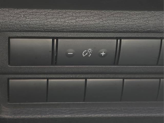 Used 2022 Mitsubishi Outlander SE image 26